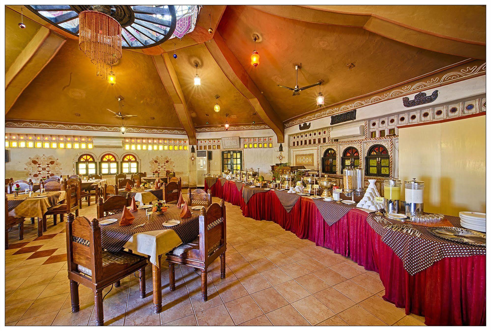 Nirali Dhani Ethnic Heritage Hotel And Resort Džódhpur Exteriér fotografie