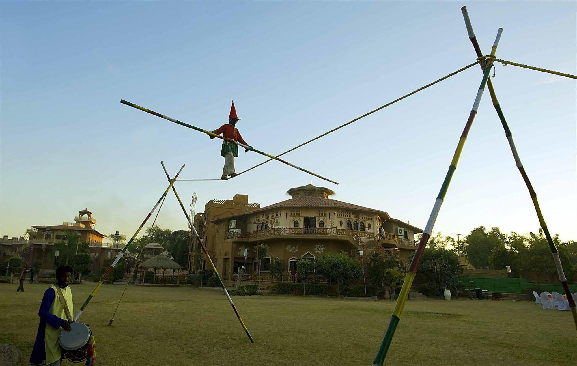 Nirali Dhani Ethnic Heritage Hotel And Resort Džódhpur Exteriér fotografie